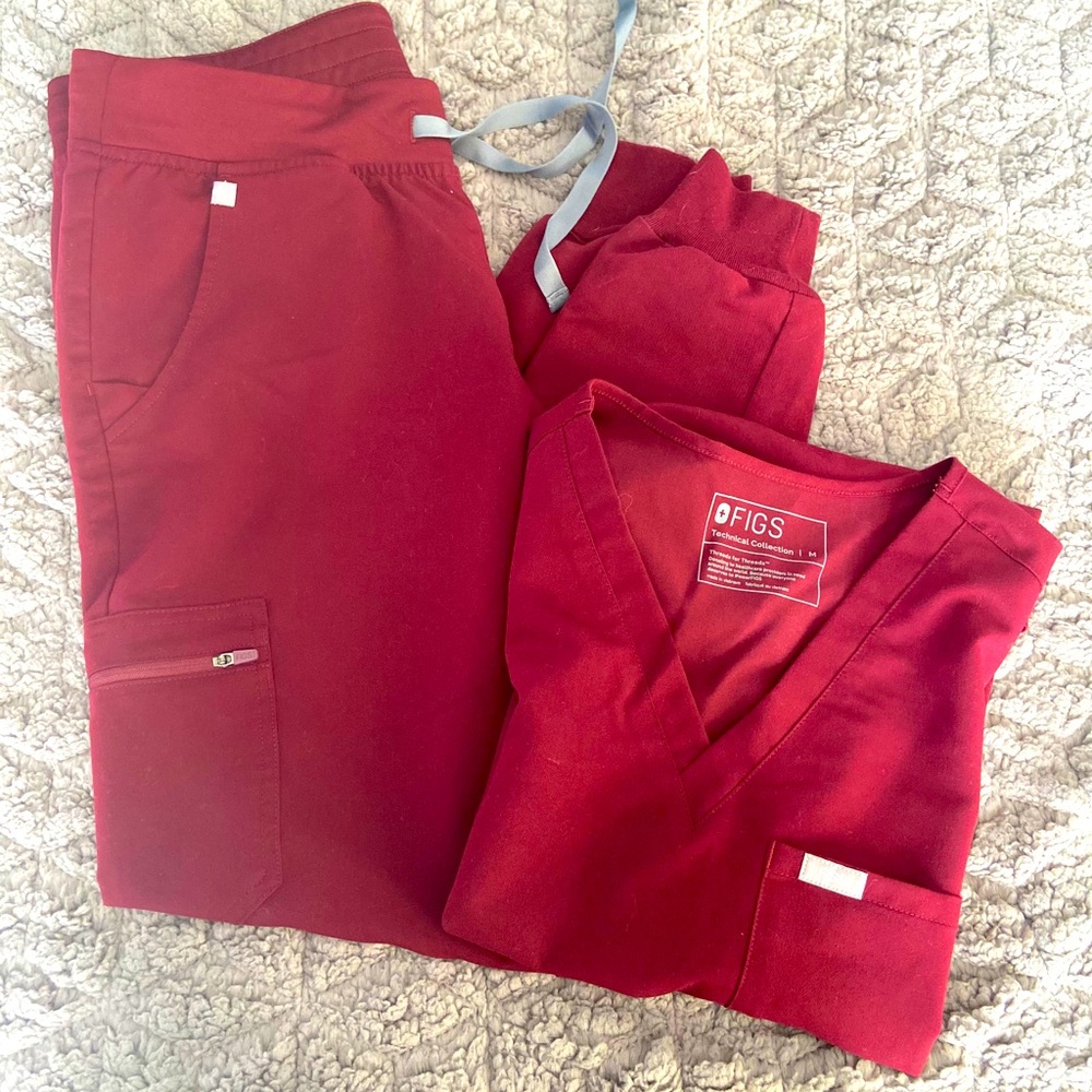 Figs Scrubs Burgundy